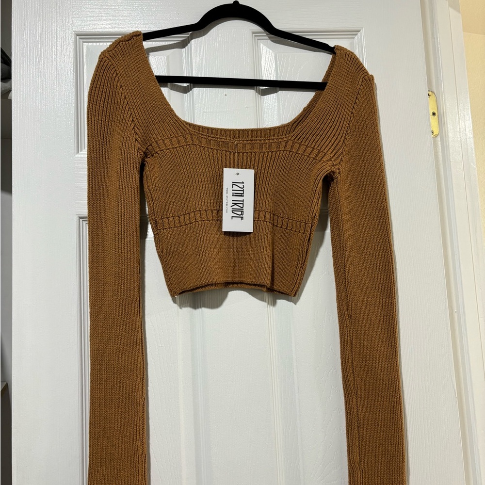 Cropped sweater